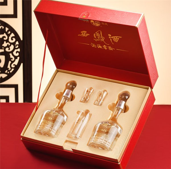 春节访友速度囤:西凤酒酒海窖龄10年凤香型白酒2瓶礼盒219元发车(原价448元)