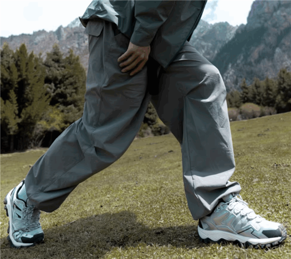 防砸、防滑、防崴脚！骆驼·昆仑登山鞋发车：领券立减130元