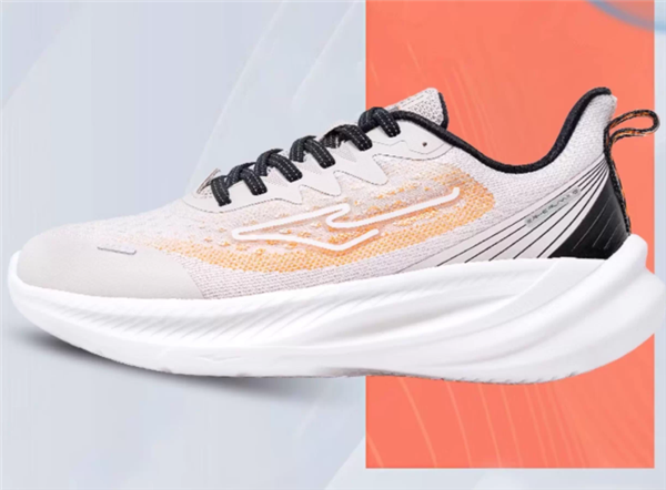 鸿星尔克官方大促:多款跑鞋83元起