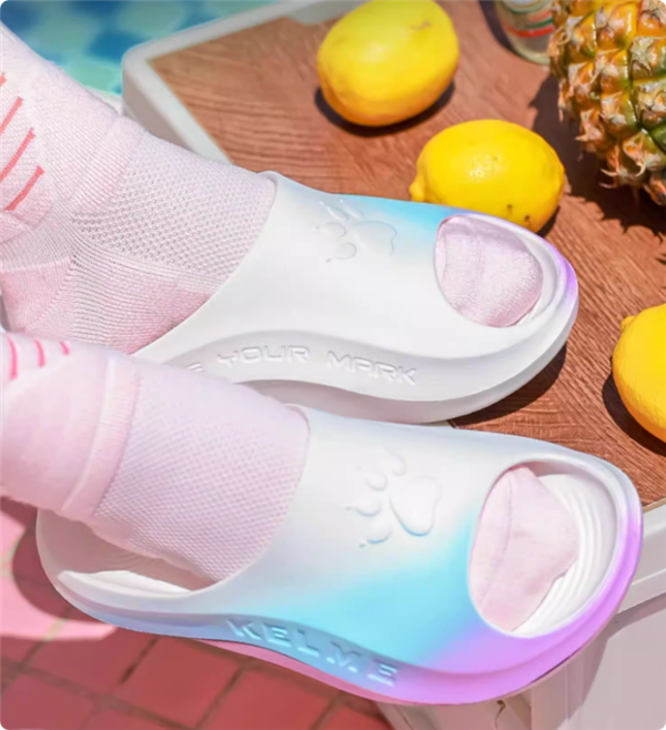 轻质EVA一体成型：卡尔美大爪子3.0运动拖鞋37元大促